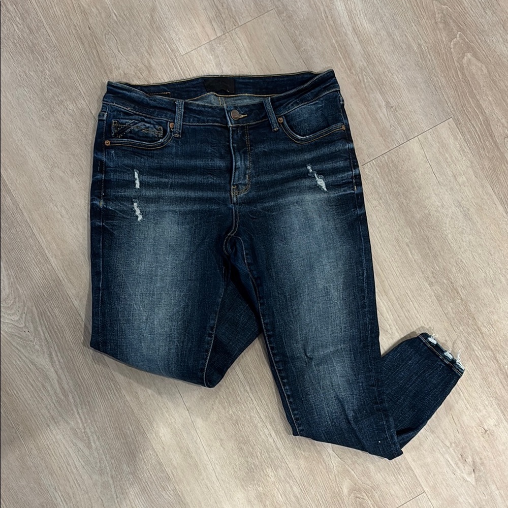 BuckleJeans